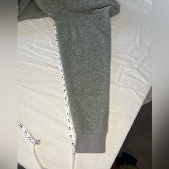 Levi’s trekker quarter zip Levis embroidery grey cropped synch waist size medium - Picture 5 of 10